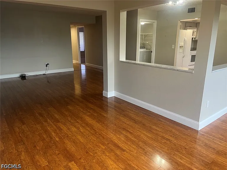 7430 Lake Breeze Dr #505 — Photo 15