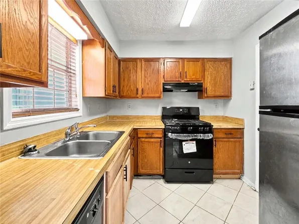 775 Joseph Club Dr SW #10, Mableton, GA 30126