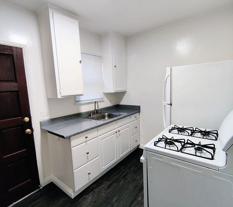 1st image of 12122 Hoffman St #4