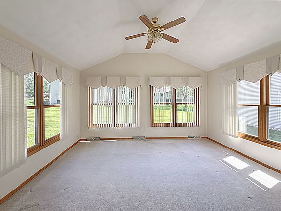 3rd image of 1909 Comanche Ct #11