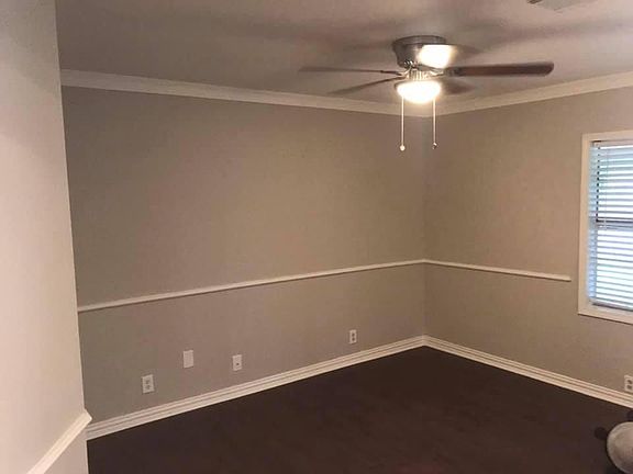 3rd image of 707 Bank Dr