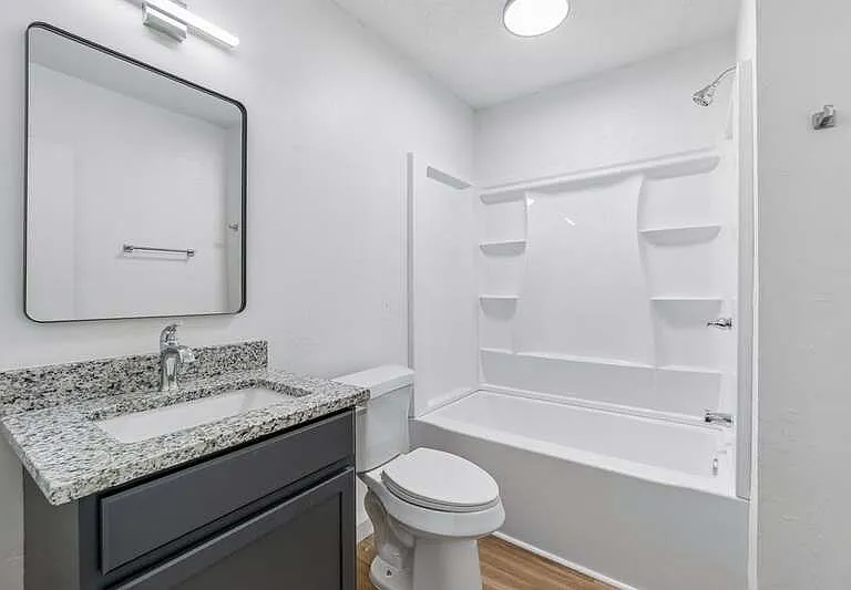 601 N Idaho Ave — Photo 3