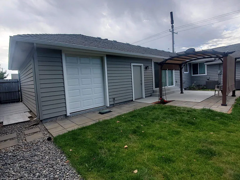 7307 N Hamilton St — Photo 2