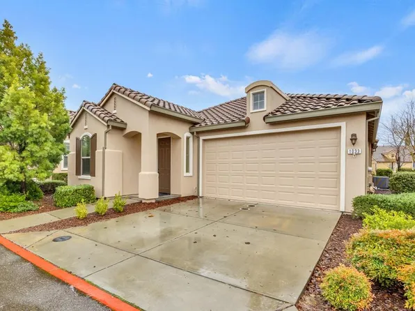 1033 Volonne Dr, Roseville, CA 95747