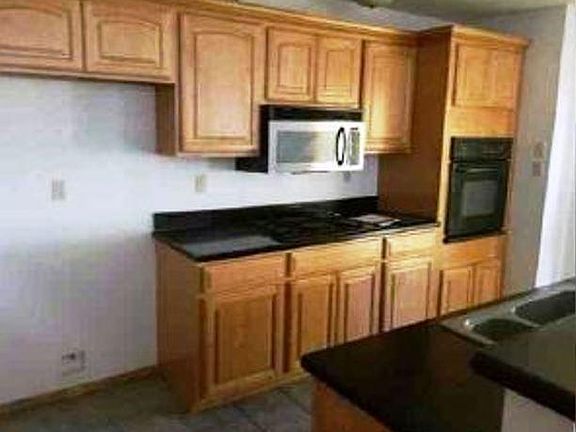 5th image of 708 Lori Ln