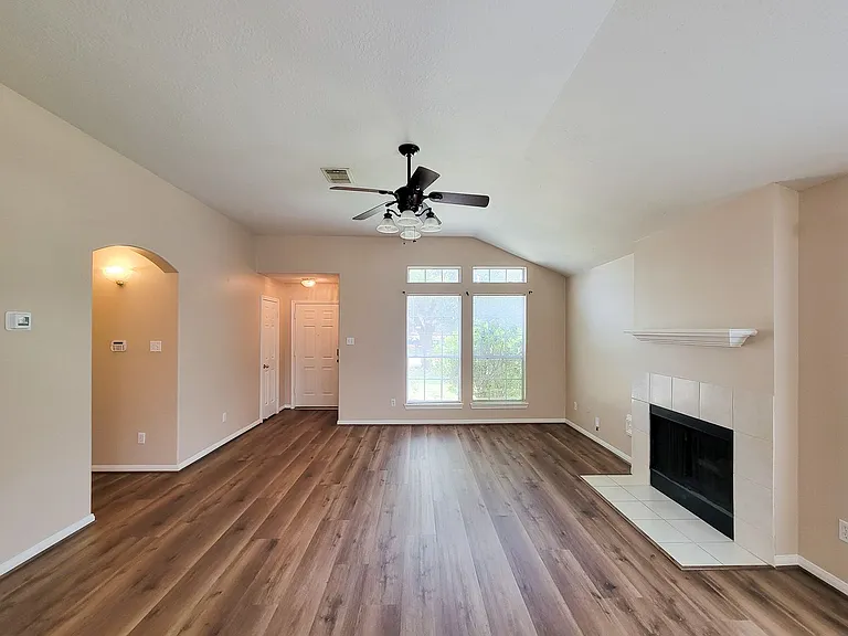 18446 S Wimbledon Dr — Photo 10