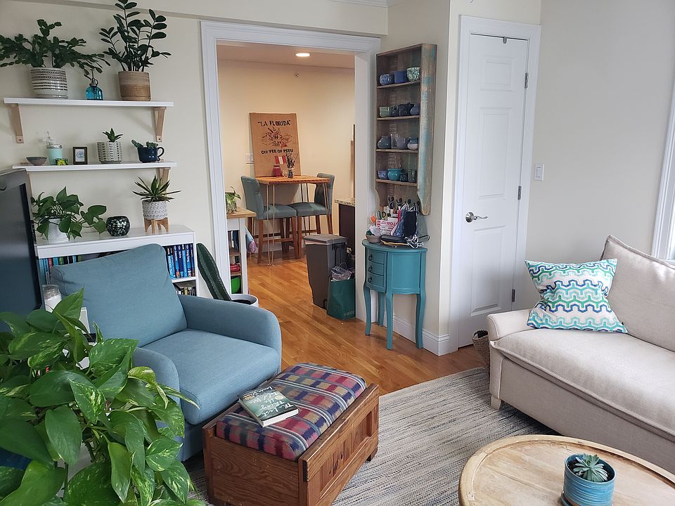 1st image of 20 Greenville St #2