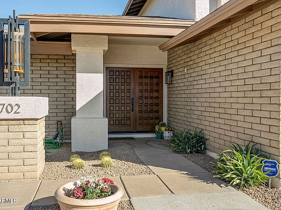 3rd image of 6702 E Grandview Dr