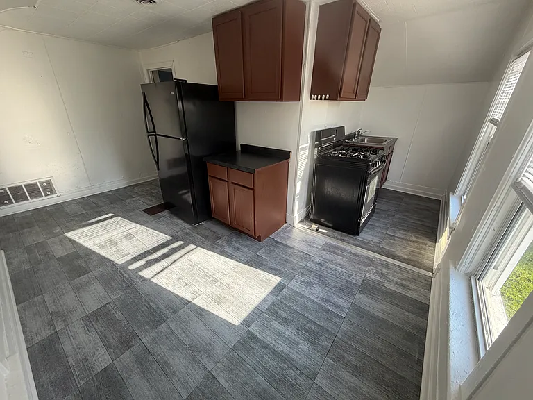 531 N Schuyler Ave #2 — Photo 9