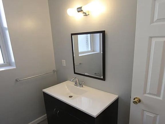 5th image of 1017 Arch St Fl 6B