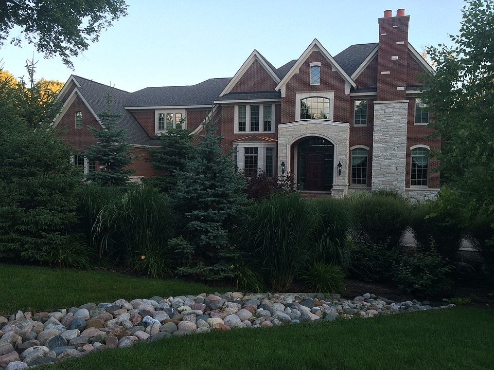 2nd image of 1924 Heron Ridge Dr