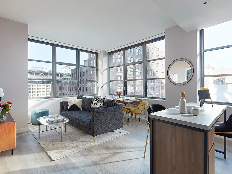 Magnolia Dumbo — Photo 43