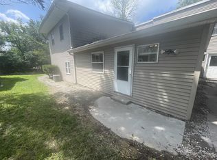 521 E 7th St APT 1, Bloomington, IN 47408