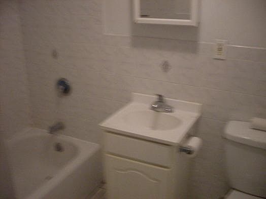 2nd image of 385 Gates Ave APT 3