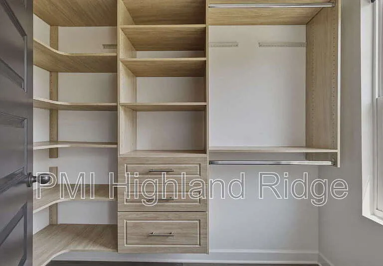 6084 Ivory Ln — Photo 21