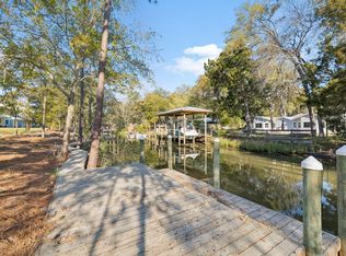 2015 W Hewett Rd, Pt Washington, FL 32459
