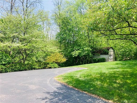 4th image of 4822 Meadowcrest Ln