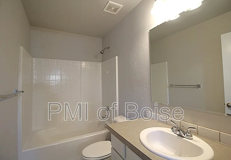 960 S Nautilus Ave — Photo 13
