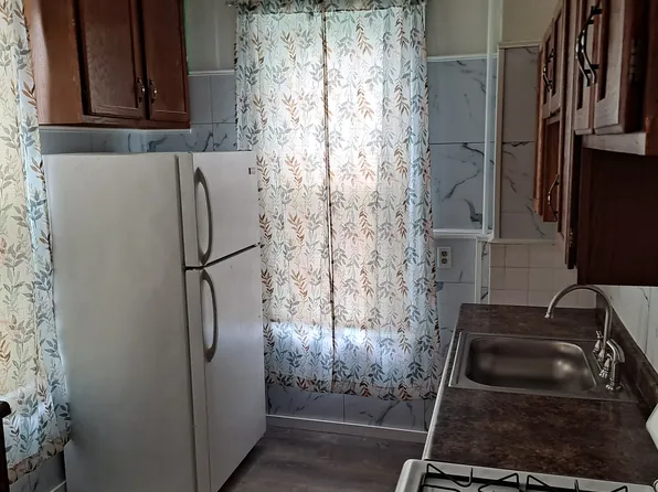 2905 1/2 8 1/2 Ave, Rock Island, IL 61201