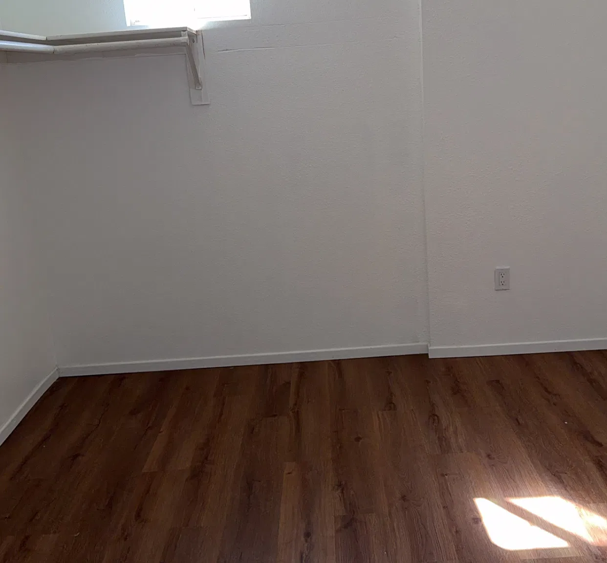 1 bed, 1693 sqft, $1,500 — Photo 1