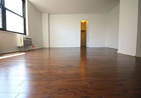 2nd image of 175 W 90th St APT 7K
