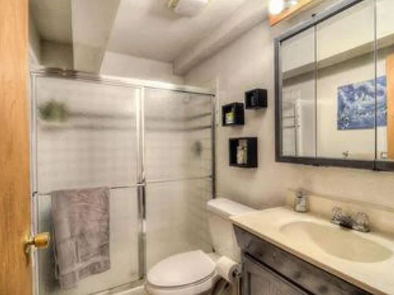 7807 S Windermere Cir — Photo 12