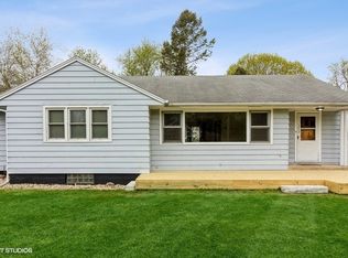 353 Marengo Rd, Harvard, IL 60033