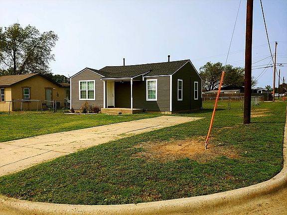 2nd image of 3411 SE 14th Ave