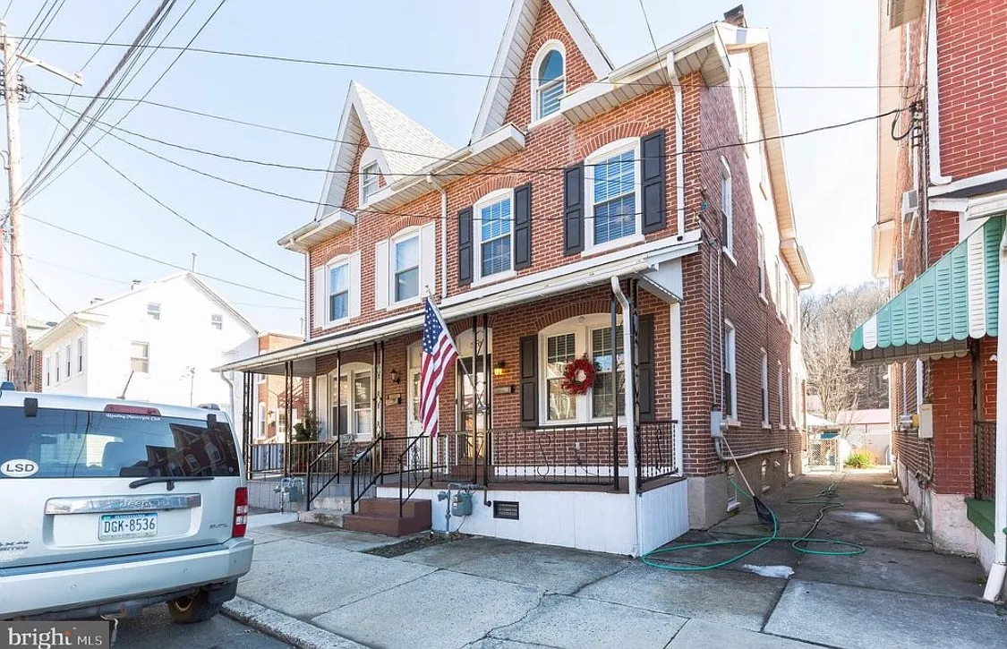 320 S Reading Ave photo 1