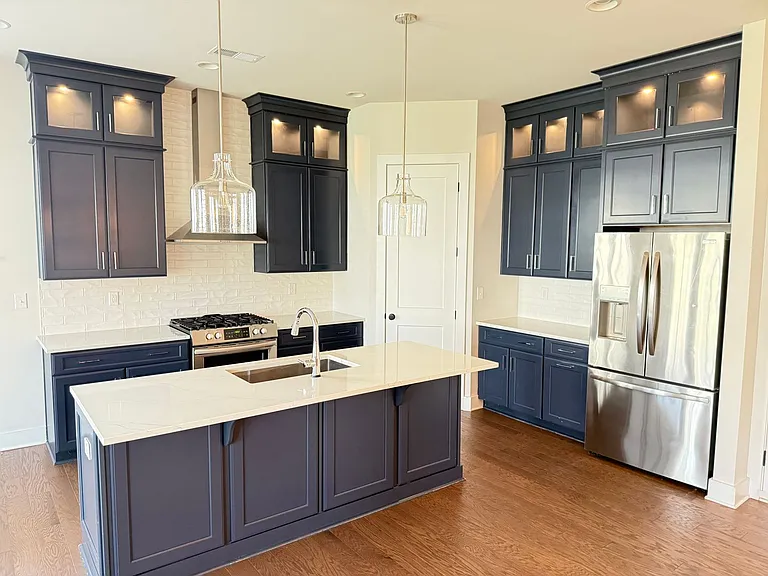 412 Hyco Ct — Photo 2
