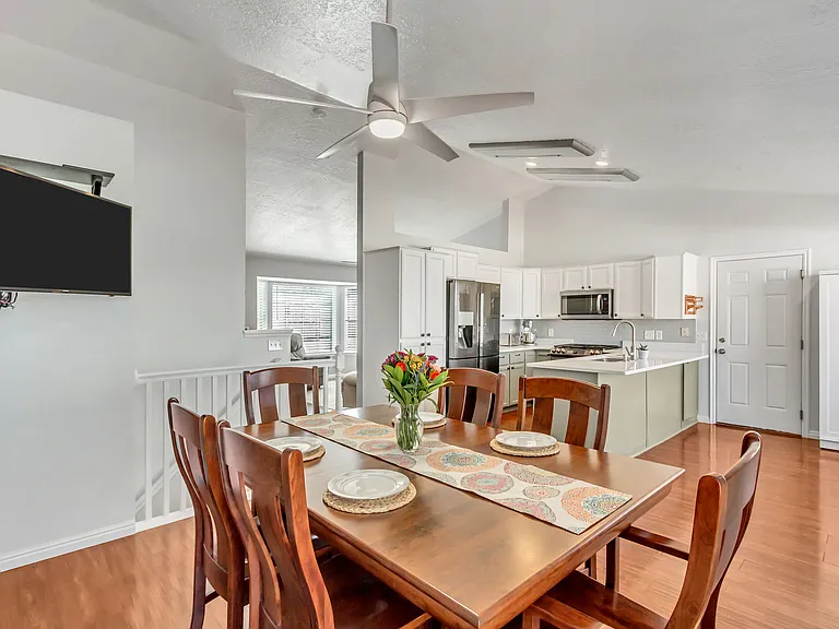 5943 Genoa Ln — Photo 17