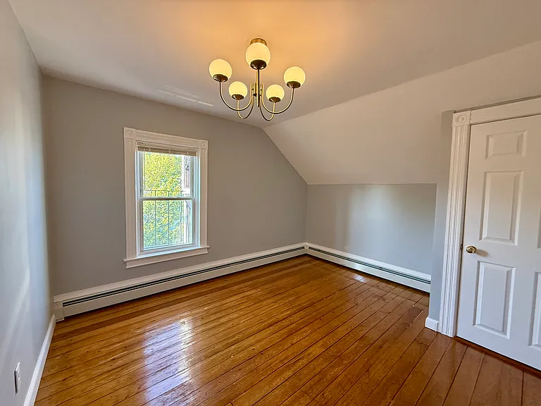 17 Amy St #3F — Photo 8
