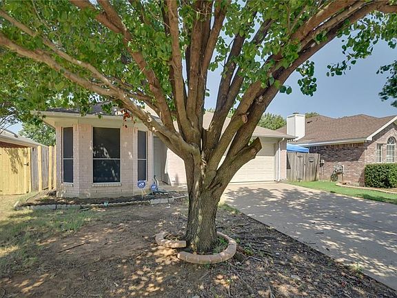 2nd image of 7014 Stetter Dr