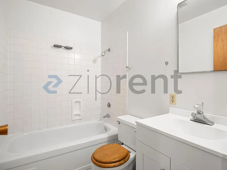 321 Athol Ave #1 — Photo 18