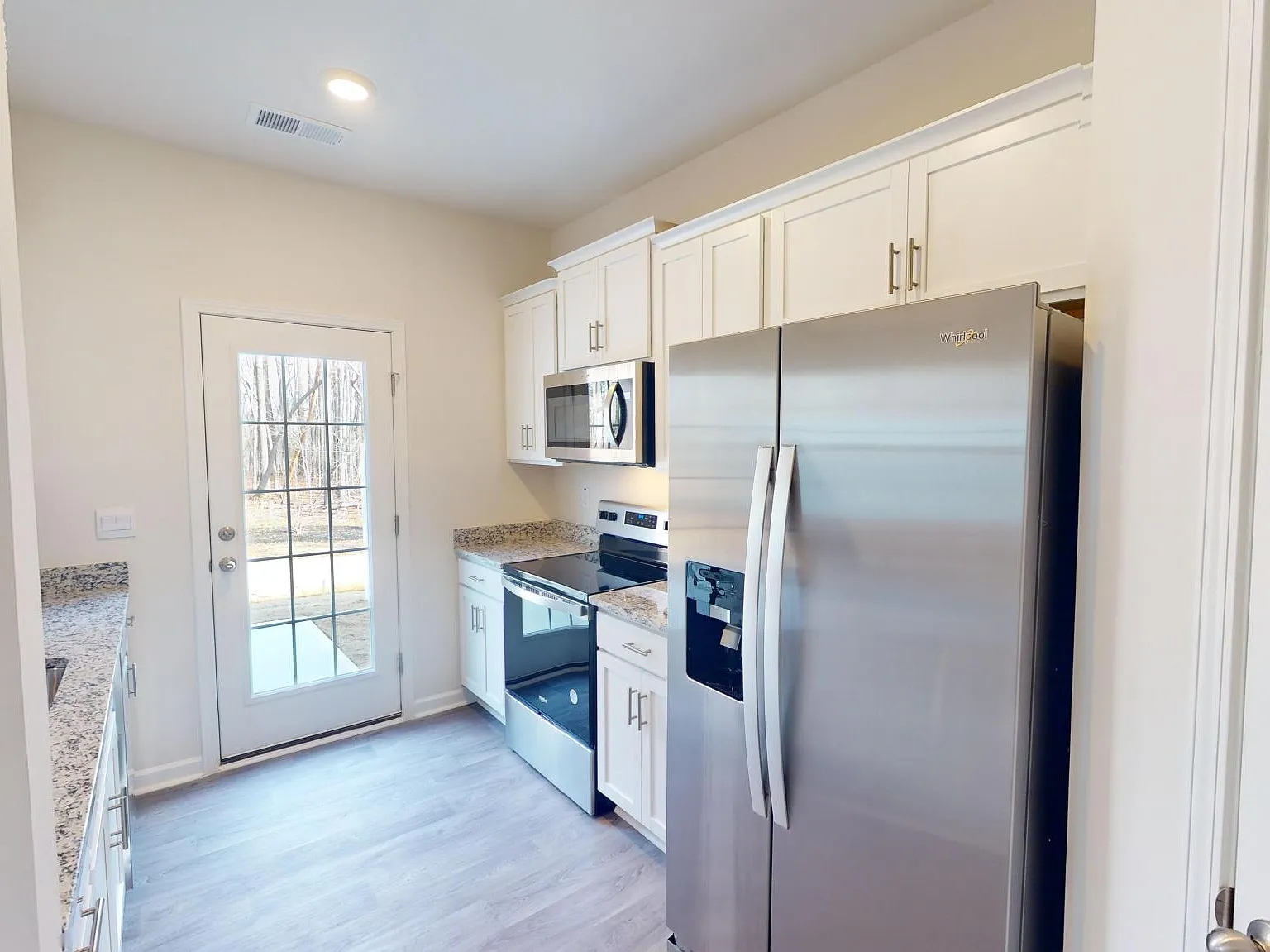 1139 Evelynnview Ln — Photo 2