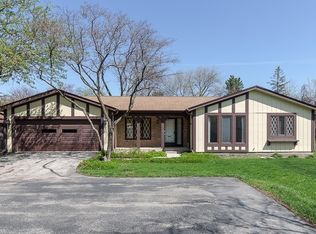1449 Estate Ln, Glenview, IL