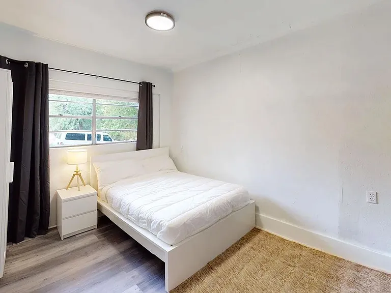 1109 Gardner Cv — Photo 9