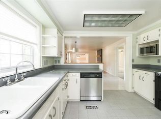 4450 Pineview Dr, Powder Springs, GA 30127