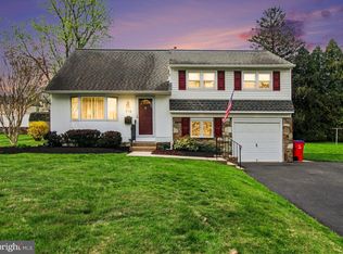 716 W Bristol Rd, Warminster, PA 18974