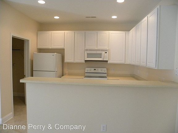 5th image of 1604 Honeybee Ln