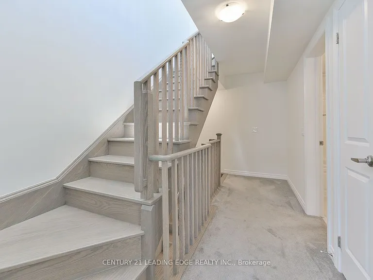 30 William Shearn Cres — Photo 28