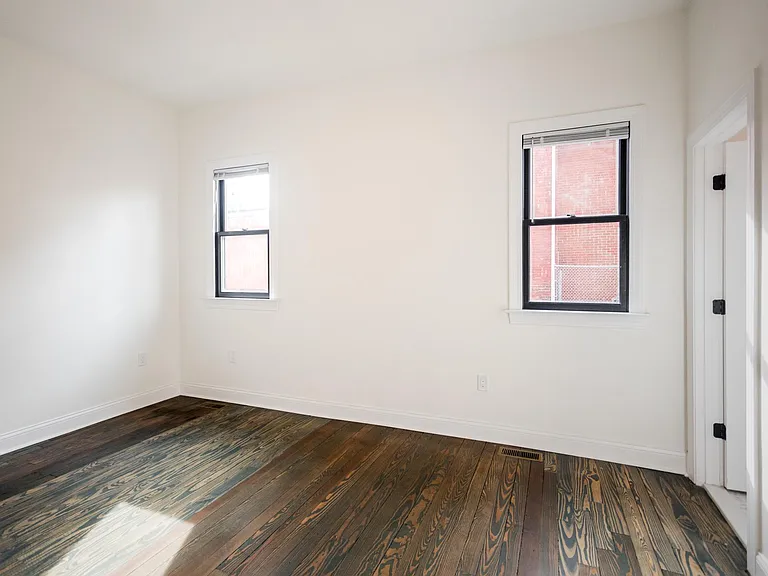 1431 Brooklyn St #1 — Photo 10