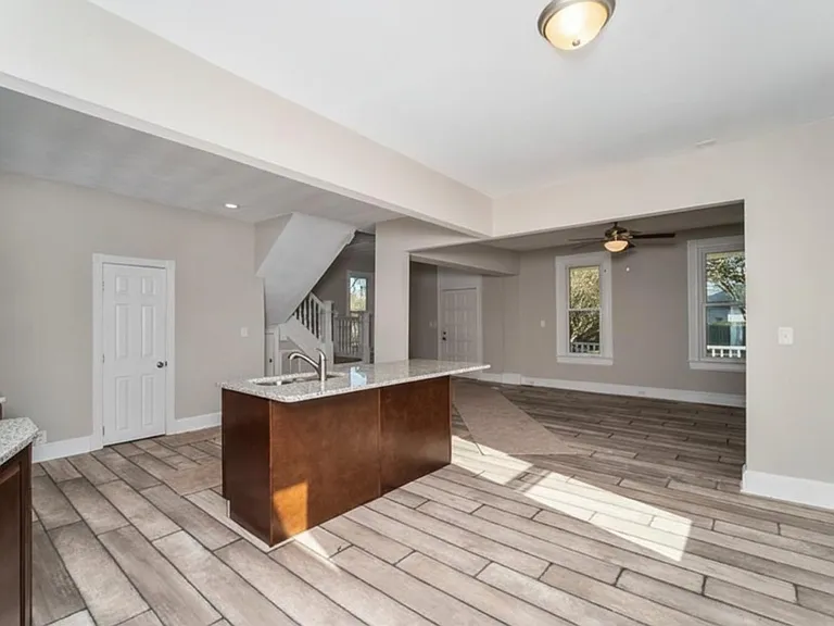 3027 Grandy Ave — Photo 7