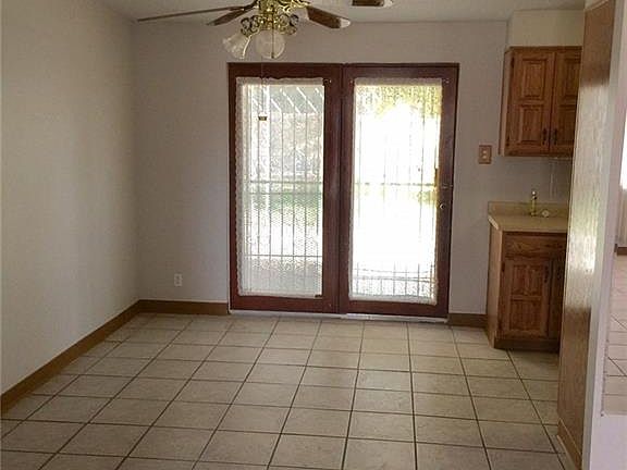 3rd image of 10132 Chezelle Dr