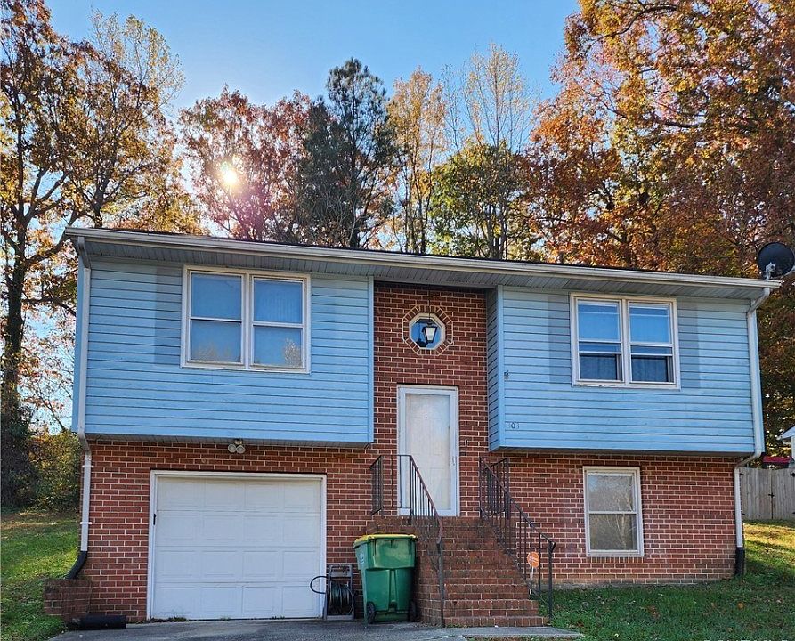1st image of 303 Bull Run Dr