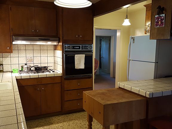 3rd image of 5081 N Cady St