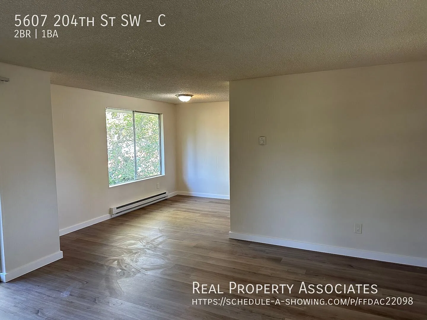 Lynnwood Apartment — Photo 3