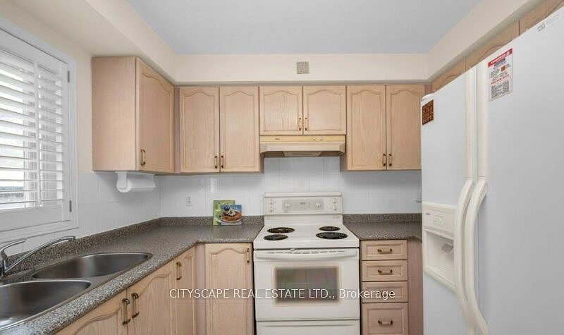 Mississauga House for rent - 3 Bedrooms — photo 4