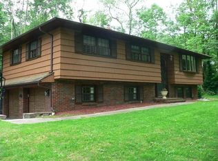 6 Dogwood Trl, Stockholm, NJ 07460
