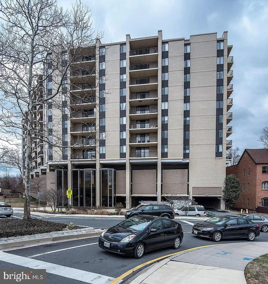 2 bed, 1.5 bath, 1120 sqft, $2,500 — Photo 1